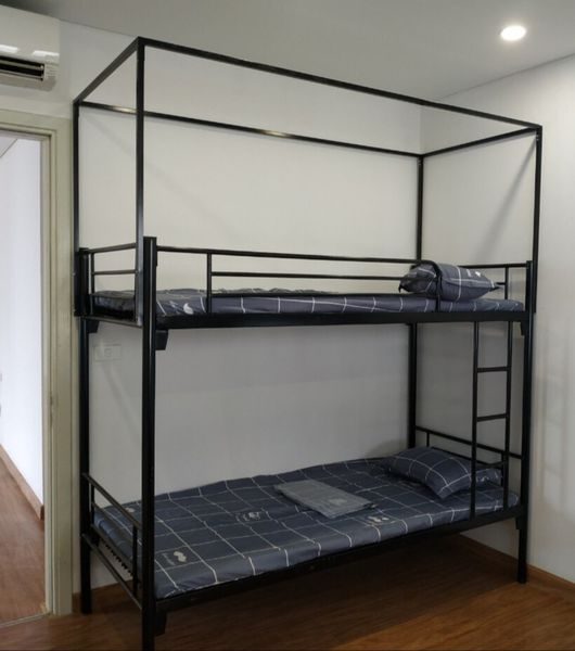 Giường tầng sắt ống tròn có khung rèm GT 31