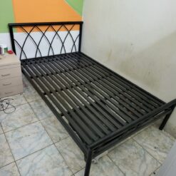 Giường sắt đơn ống tròn phi 42 rộng 1m2 GT 04